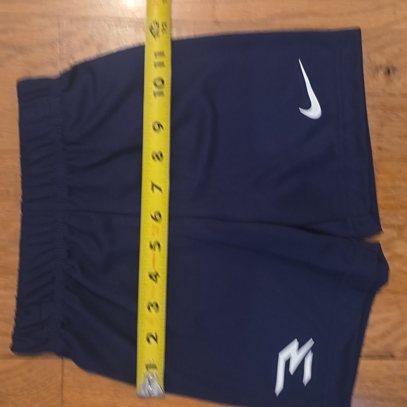 NIKE BRAND BOYS 2 PIECE GRAY AND BLUE SIGNATURE SHORT SET SIZE 4T 3-4 YEAR OLD - Picture 10 of 16